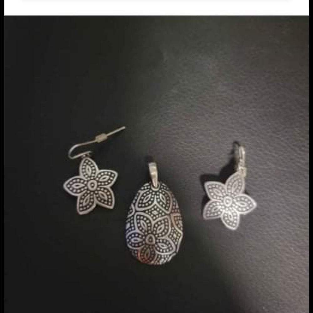 James Avery Retired Set
